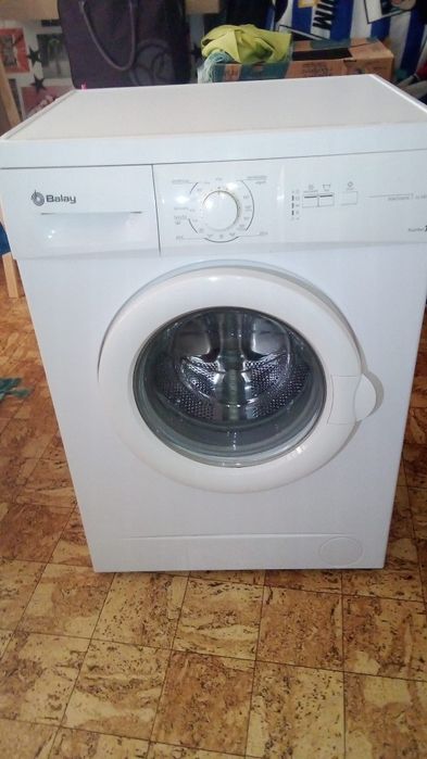 Máquina lavar roupa Balay seminova
