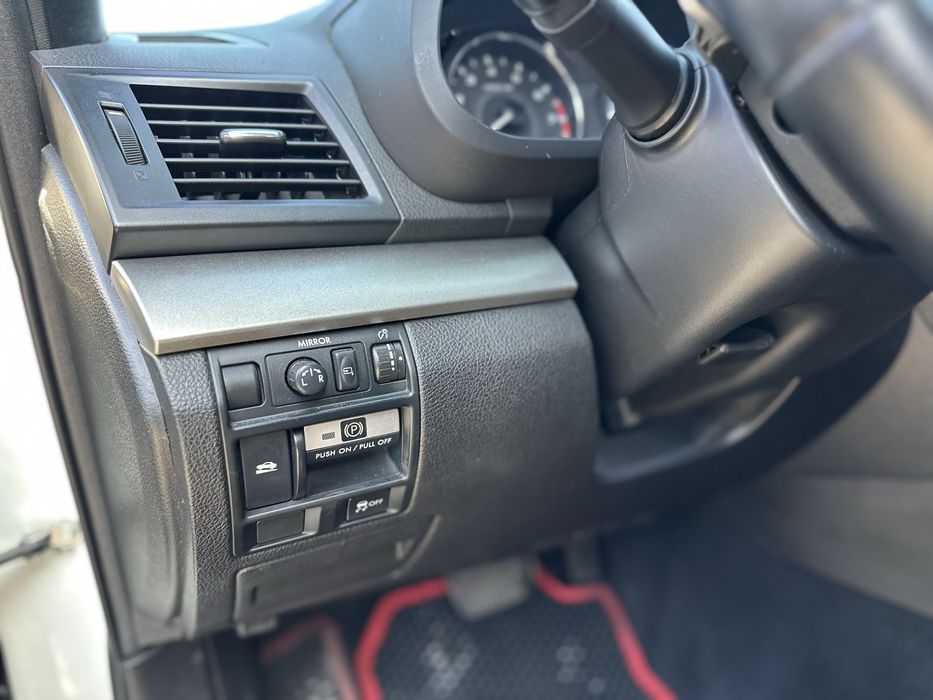 Subaru Legacy топова комплектація