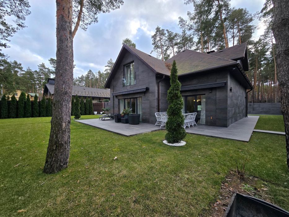 Унікальний приватний будинок з ремонтом в Лісовій Бучі. Без комісії!