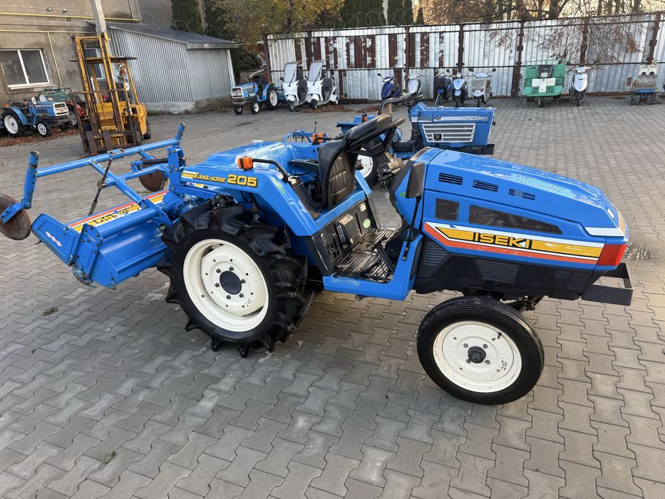 Японський трактор Iseki TU205 LandHope