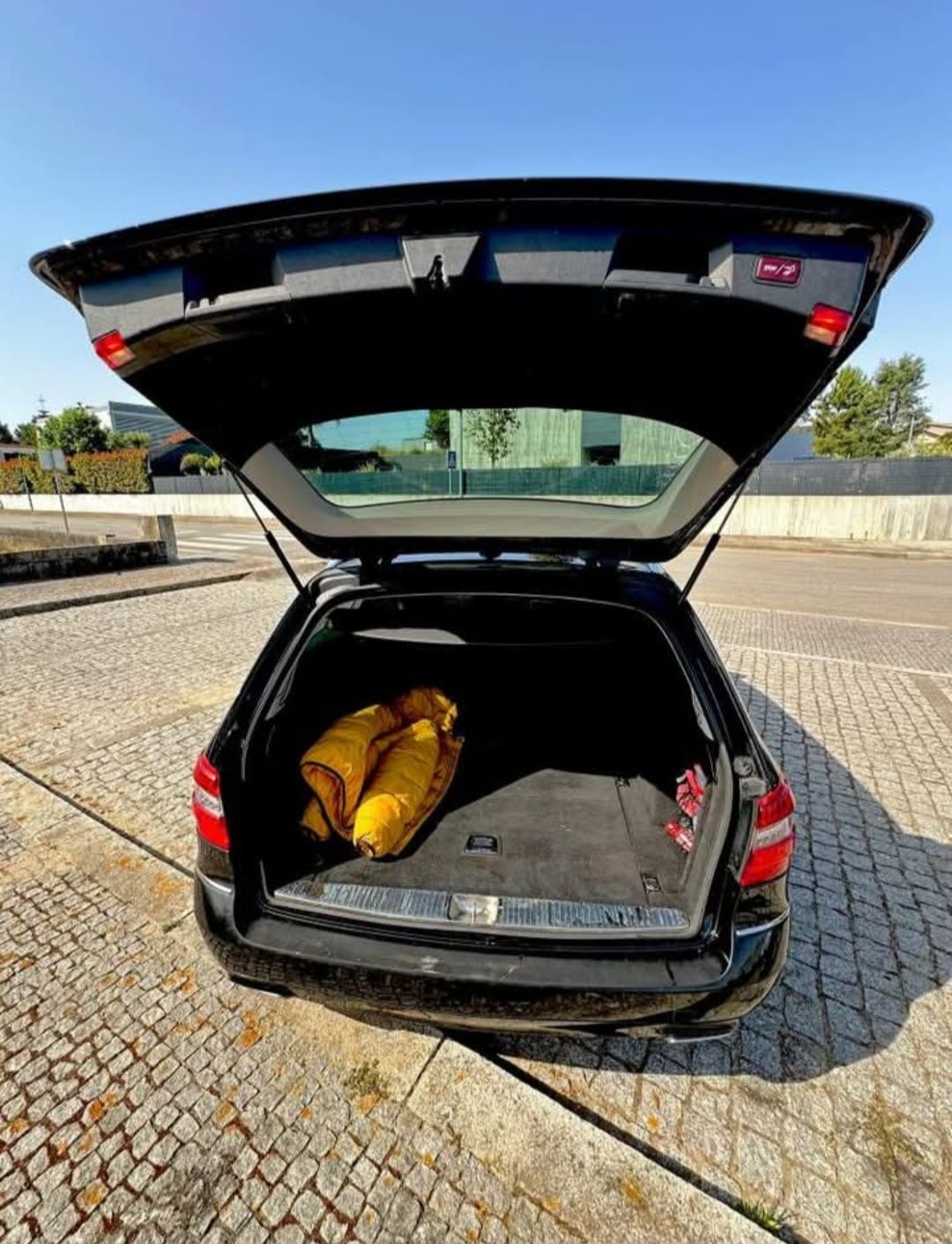 Mercedes E220 Avantgarde AMG
