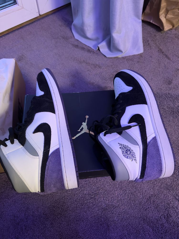 Air Jordan 1 Mid SE