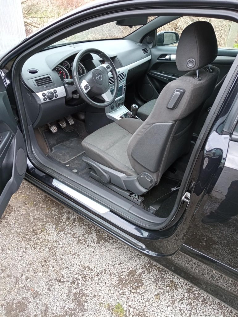 Opel astra h gtc 2.0 turbo