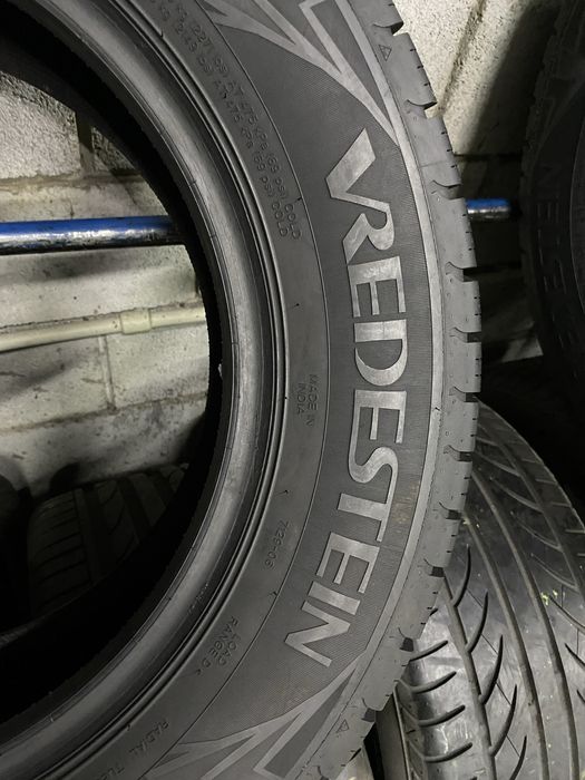 Всесезонні шини 215/65 R16C VREDESTEIN