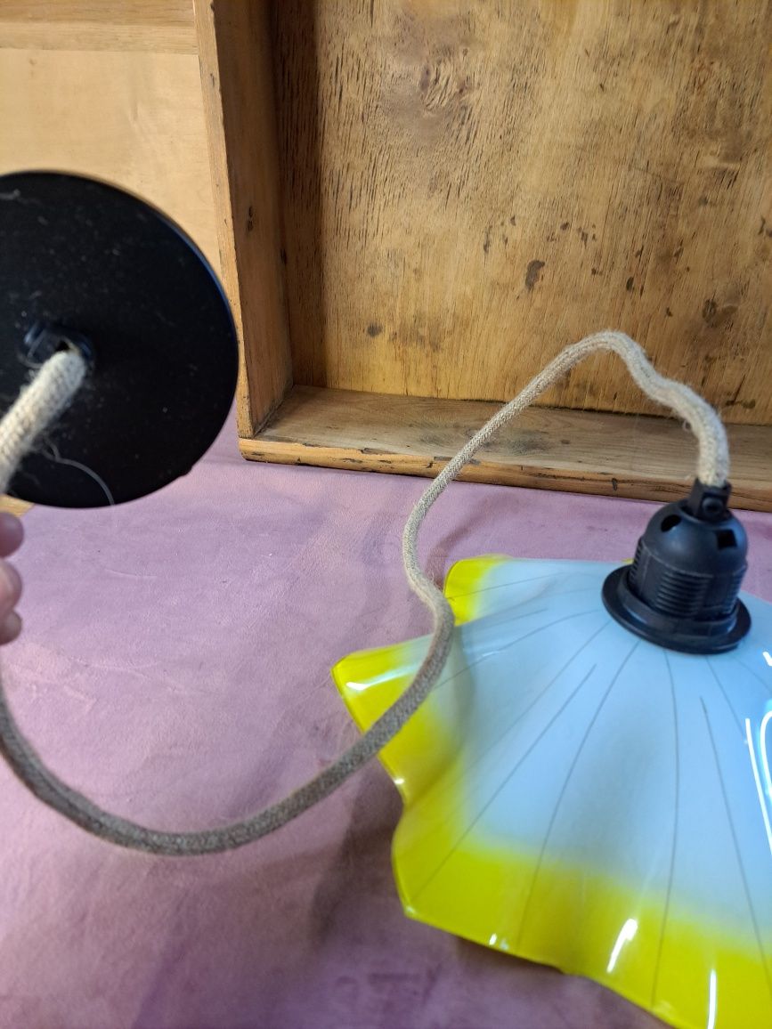Lampa z kloszem z PRL 1