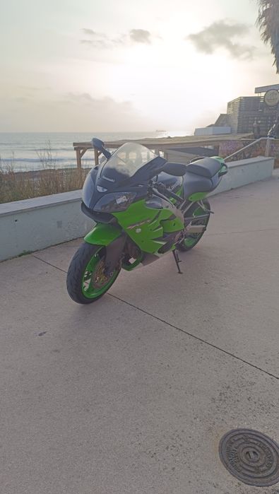 Kawasaki ZX6R Ninja 2001