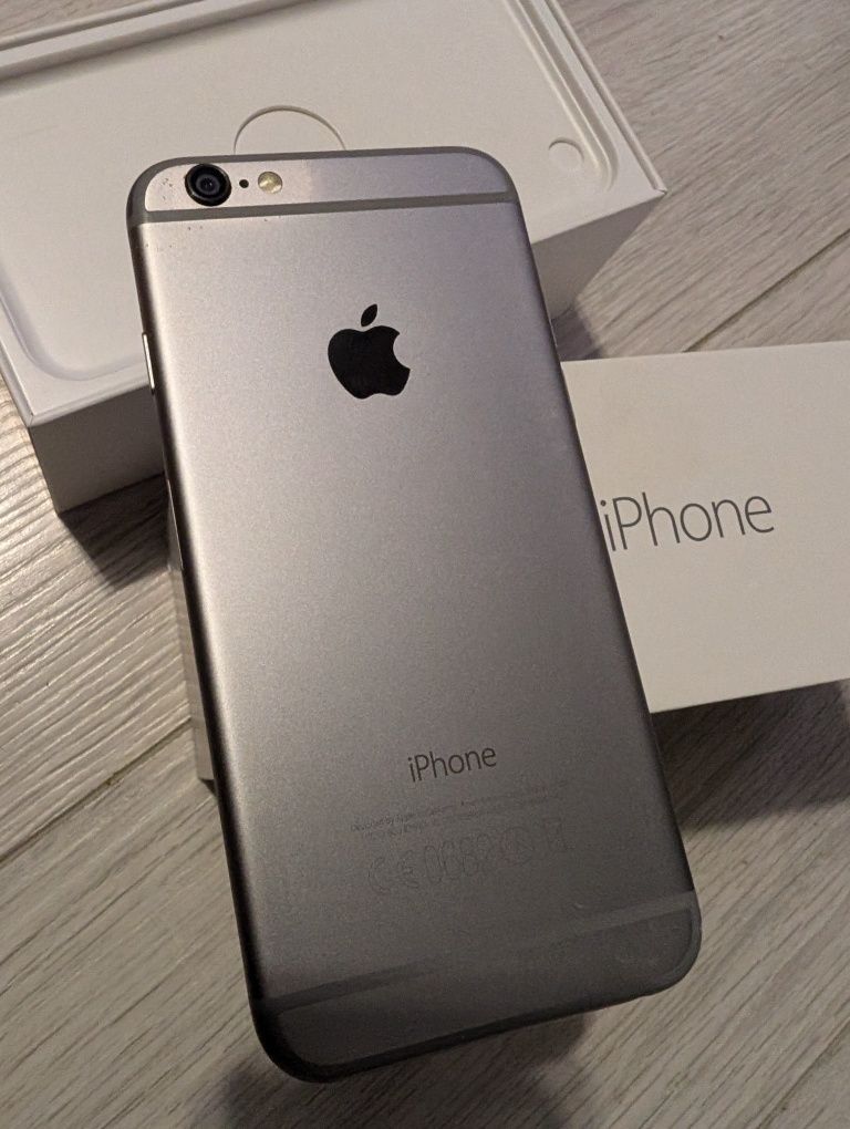 iPhone 6 srebrny 16GB