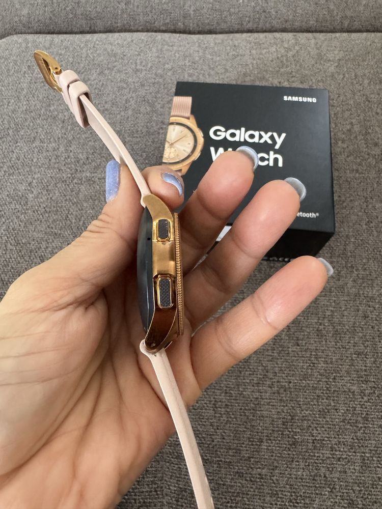 Годинник samsung galaxy watch rose gold, як новий