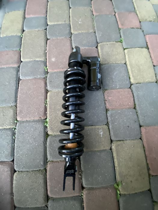 Продам гнс 300 амортизатор