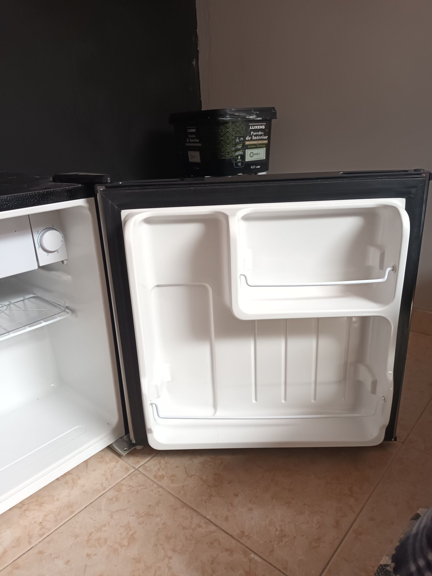 Minibar frigorífico cecotec