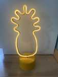 Neon kaktus.    .