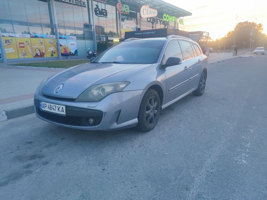 Продам renault laguna 2010 год