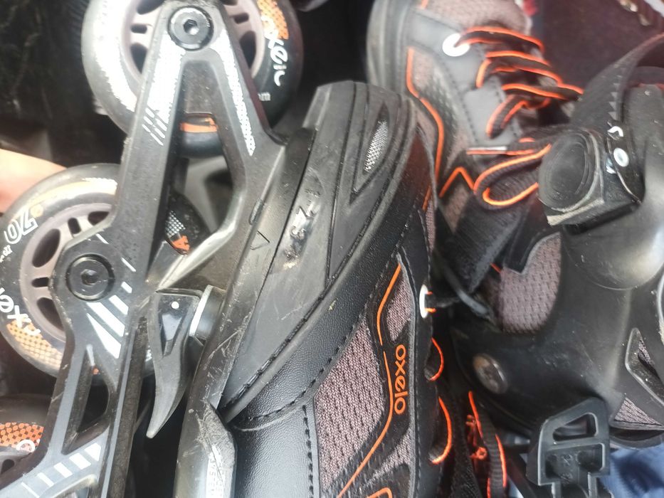 Patins em linha e acessórios de segurança