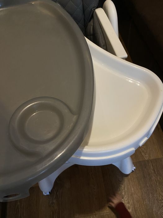 Продам стуло для годування Garrello