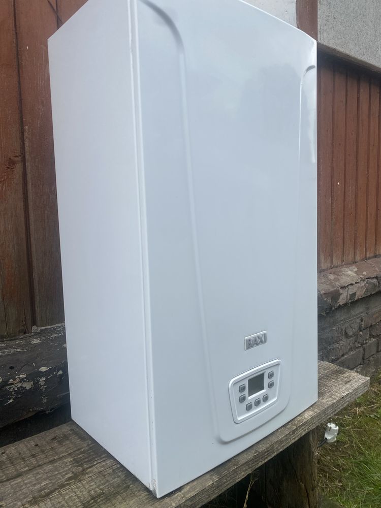 Газовий котел двоконтурний BAXI MAIN 5 24 F
