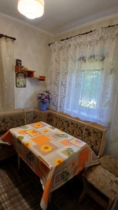 Будинок в селі Бистрик з документами