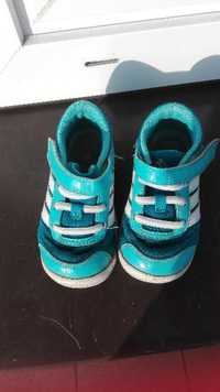 buty dziecięce adidasy 22