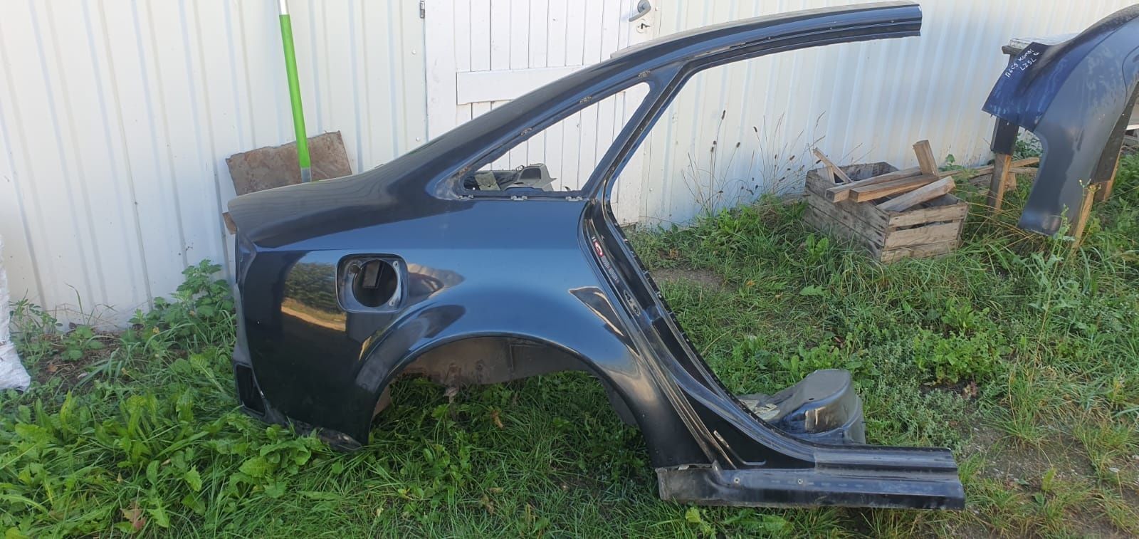 Błotnik Prawy Tył Ćwiartka LZ9W z Audi S6 4.2 Q Sedan 02 Gołdap