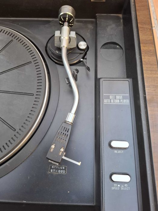 Gira Discos antigo Sanyo GTX 4575LZ