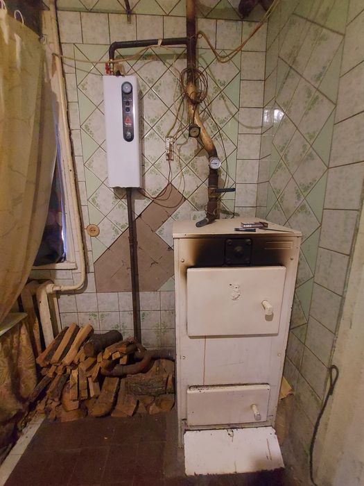 Продам дом с участком под коммерцию в Подгородном