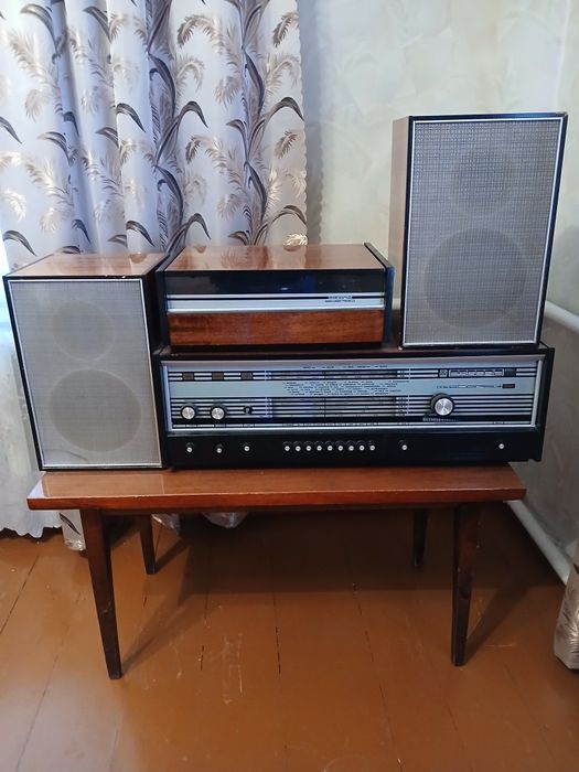 Проигрыватель радиола "Эстония"