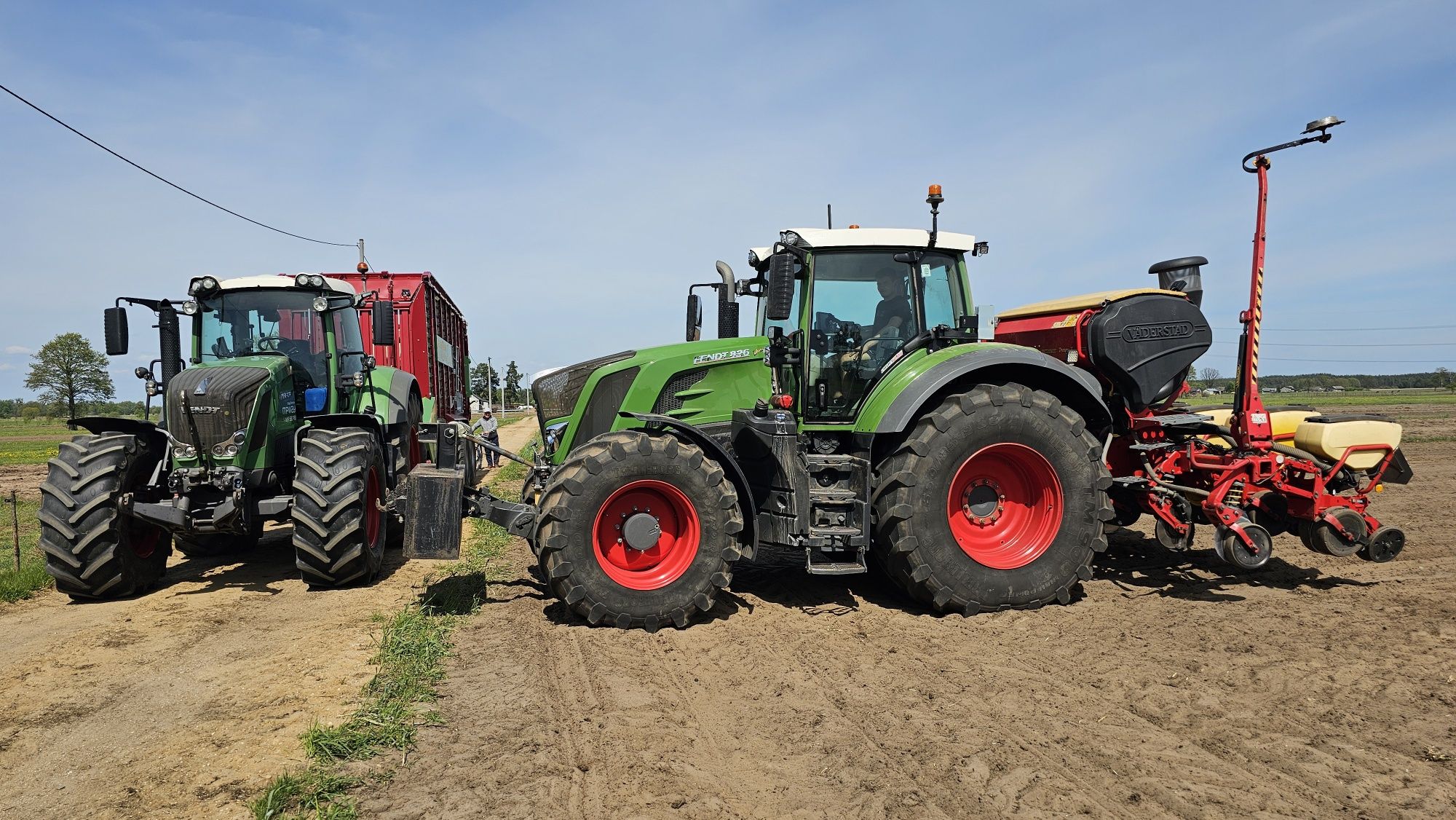 MPway - zbiór traw przyczepami samozbierającymi (Fendt + Strautmann)