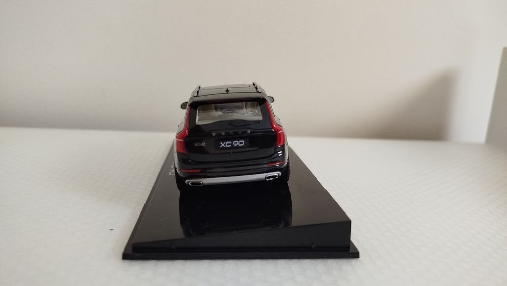 Miniatura Volvo XC90 Nova 1/43