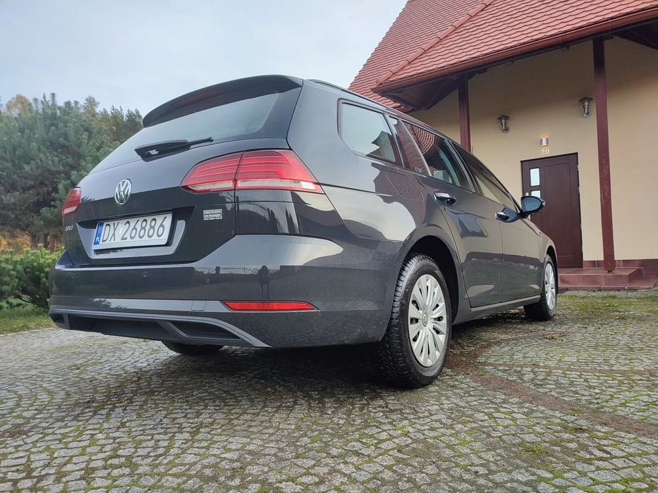 Volkswagen Golf 2019, kupiony w Polskim salonie, benzyna, garazowany, zadbany
