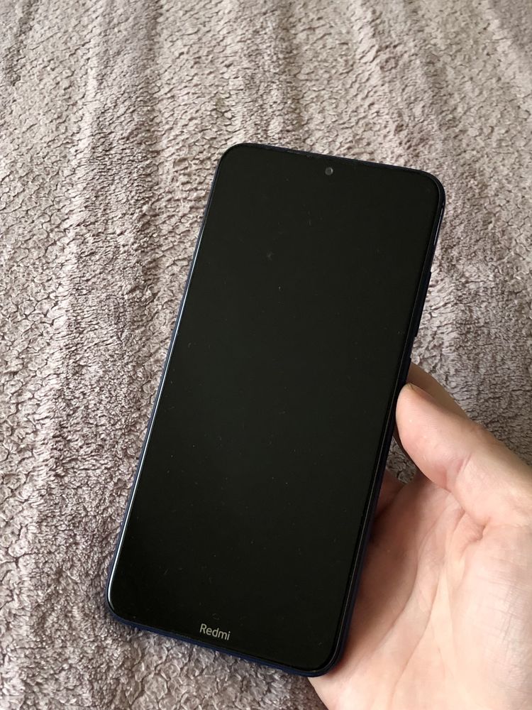 Телефон Xiaomi Redmi 8 з Німеччини