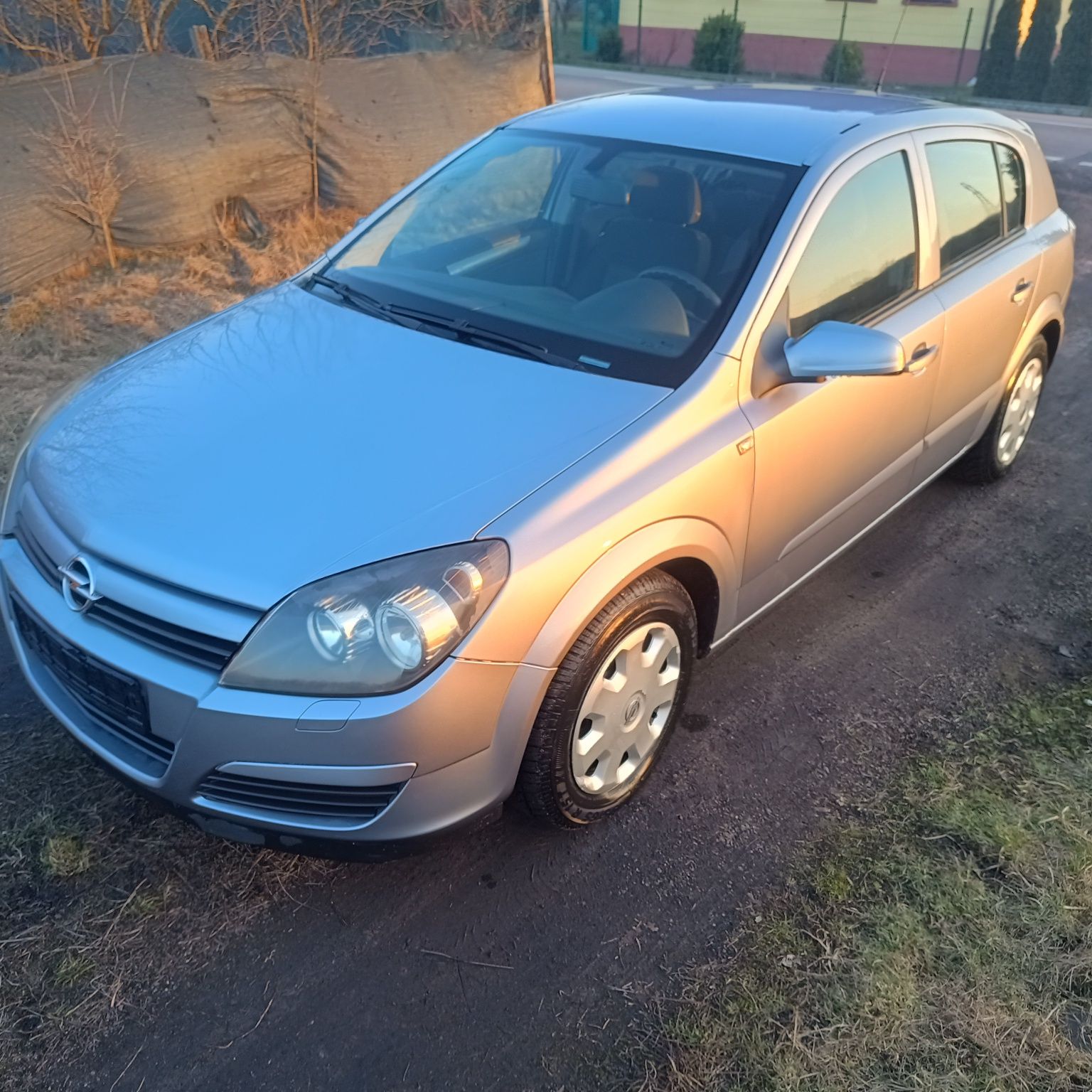 Opel Astra h 2004 1.4 klima elektryka hak