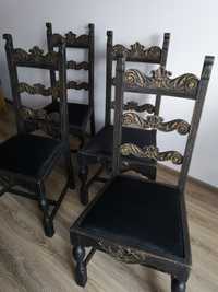 Piękne stare krzesła pałacowe
