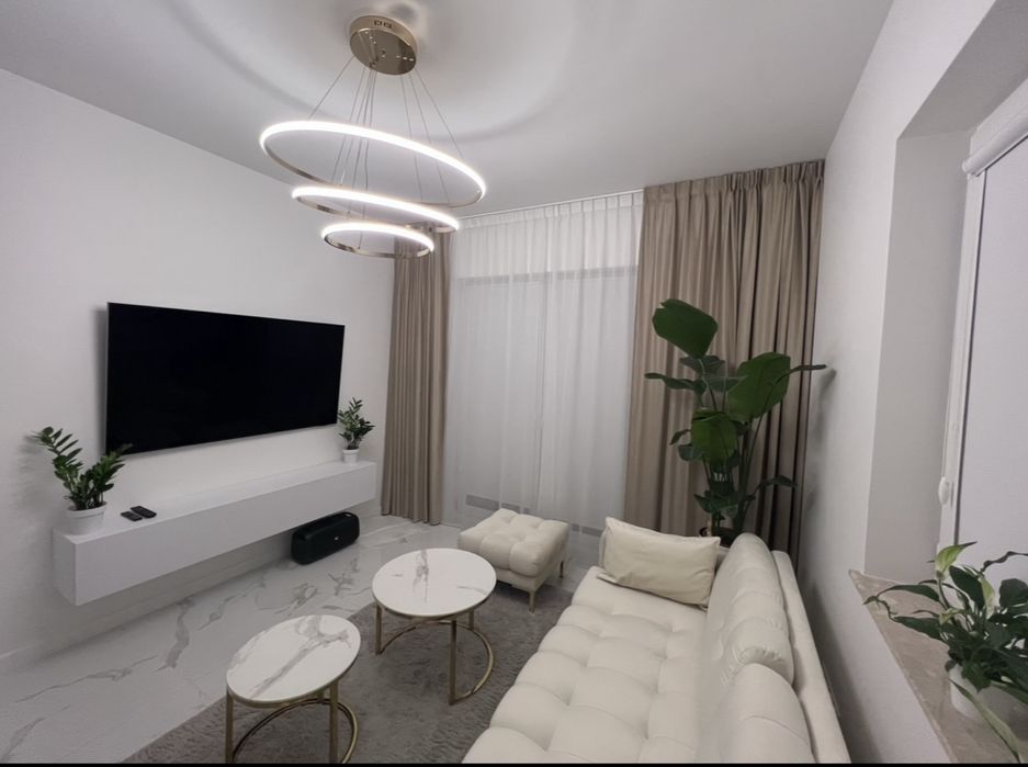 Sofa kanapa pufa zestaw bezowa glamour zlote nozki