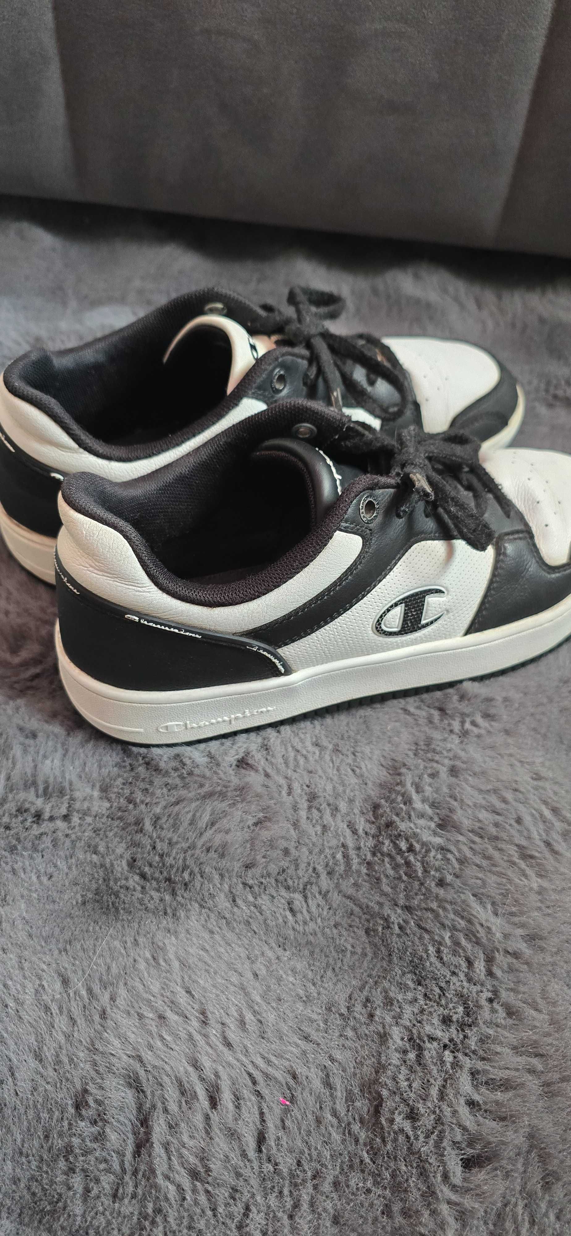 Buty Champion młodzieżowe rozm 38,5