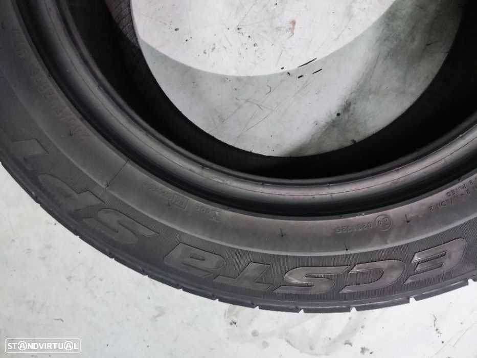 2 pneus semi novos 245-50r16 kumho - oferta dos portes