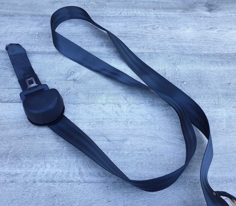 Audi TT 8N Cabrio Roadster Pasy bezpieczeństwa