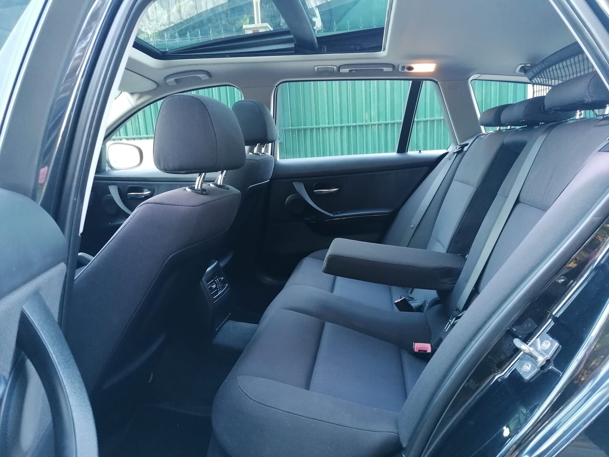BMW 318D Touring Sport Navigation 143CV 185.000KMS Reais Garagem 2011