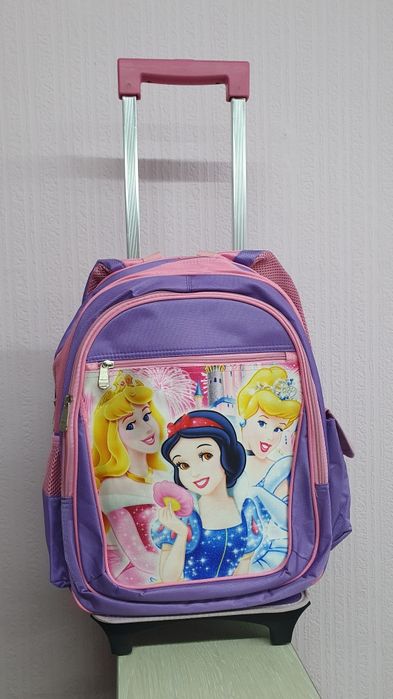 Рюкзак школьный на колесах