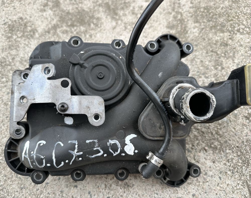 Клапан PCV вентиляції картерних газів Audi A6 C7 06E103547