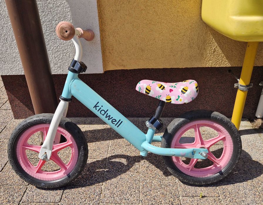 Rowerek biegowy kinderkraft 12 model kidwell