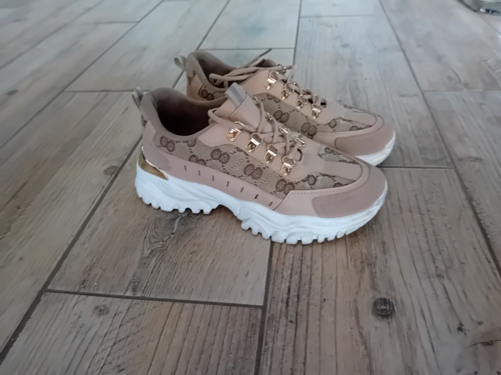 Wyjątkowe rewelacyjne Gucci buty damskie jak nowe stan idealny