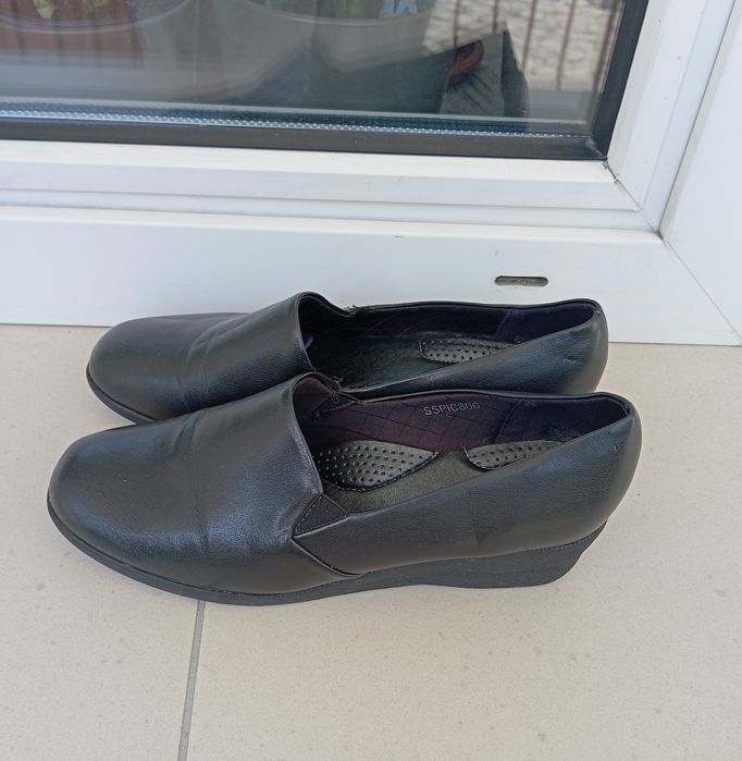 Czarne  buty, Pavers, rozmiar 38