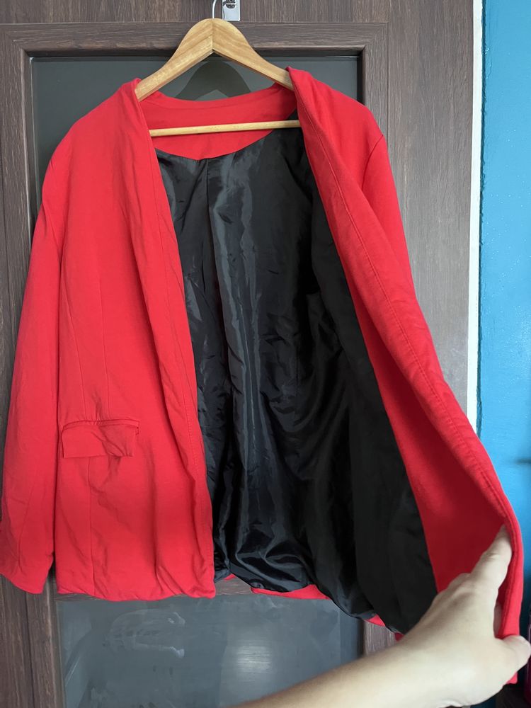 Czerwona dłuższa marynarka damska BeWear r.Xl,