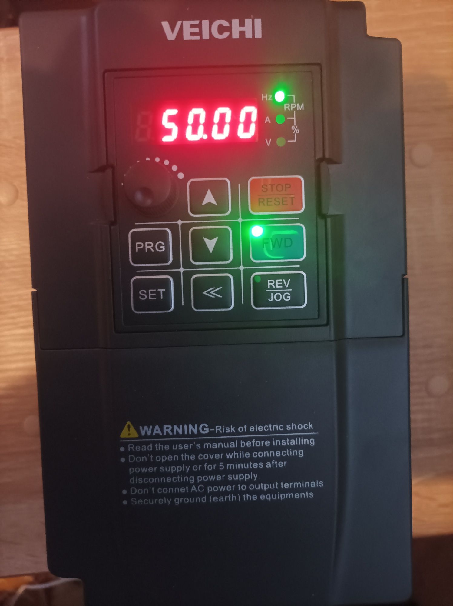 Частотний перетворювач VEICHI AC70E-S2-2R2G 2.2кВт,10А 1/3фази 220в