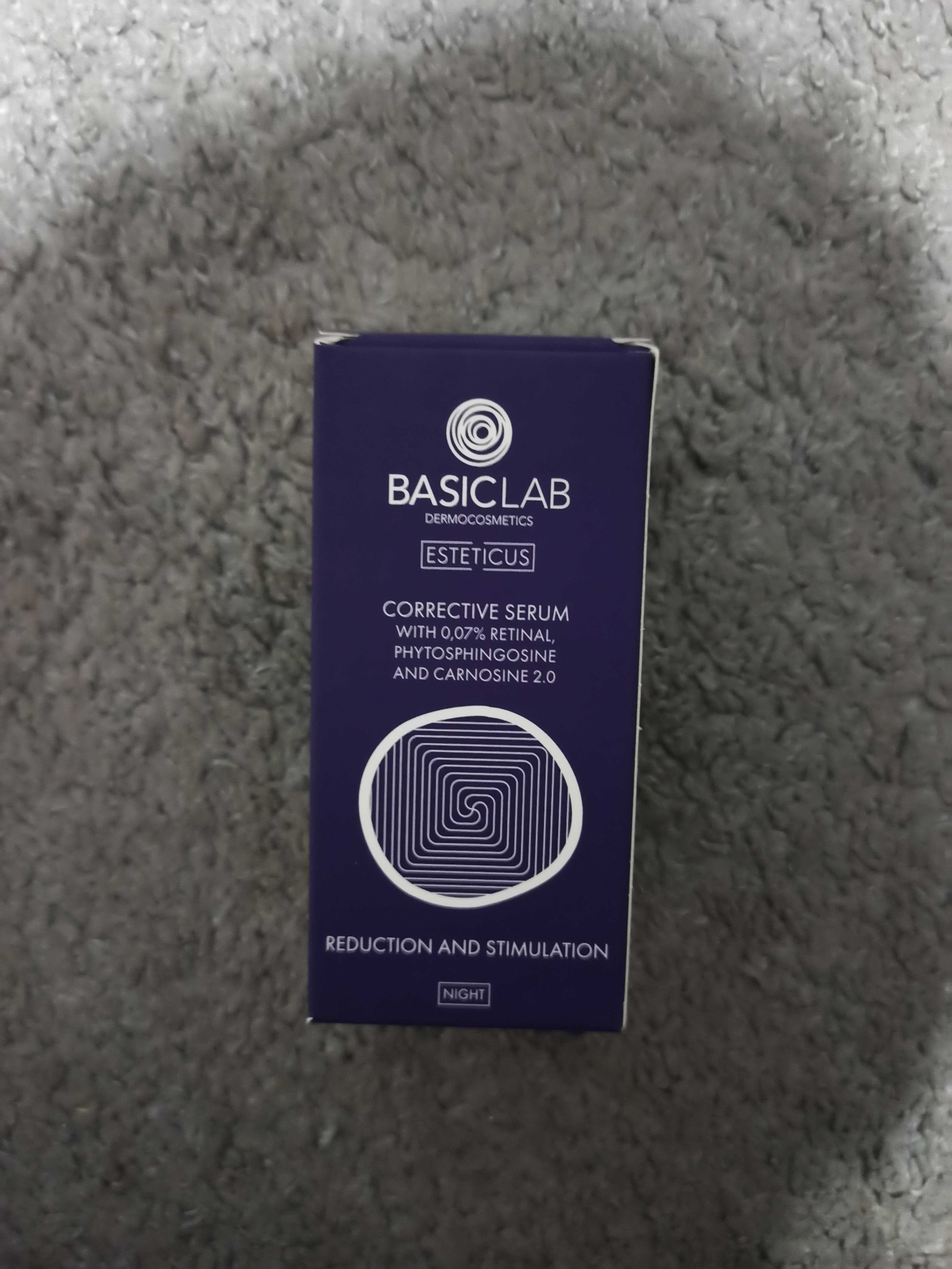 Nowe serum korygujące z retinalem 0.07% Basiclab