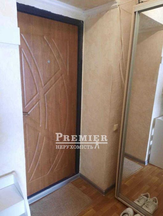Продам квартиру з ремонтом
