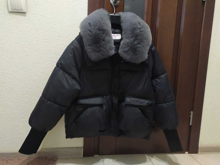 Куртка пуховик жіноча з хутром р. M