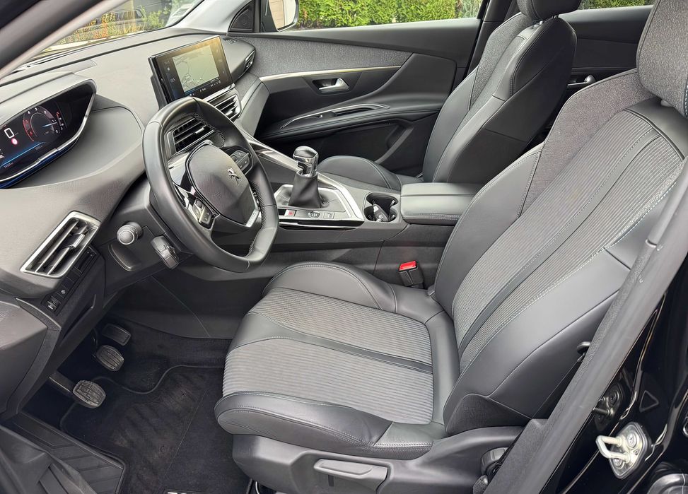 Peugeot 3008      2022