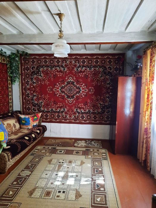 Продаж будинку. Романів.