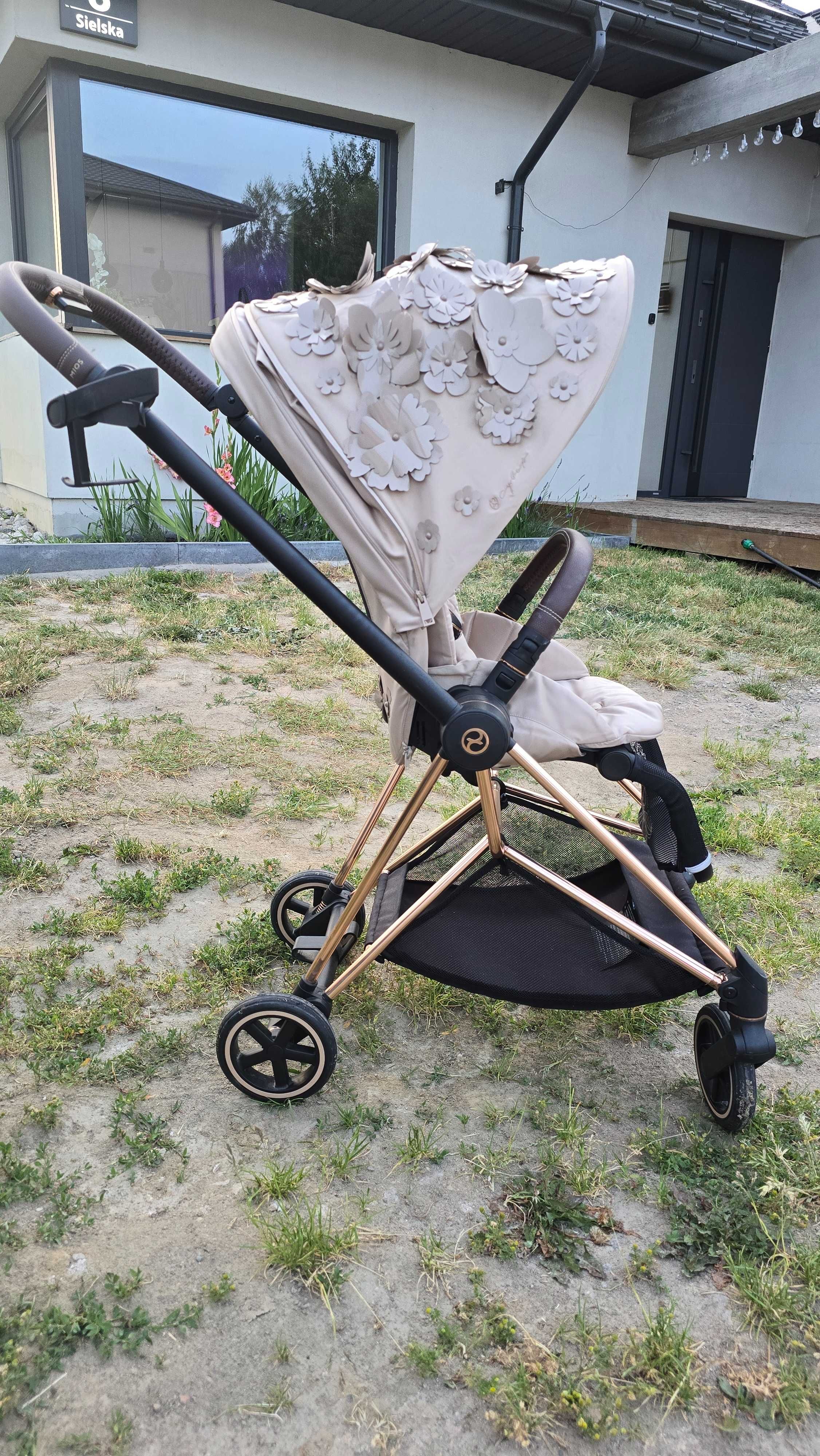 Cybex mios 3.0 simply flowers beige