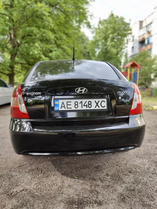 Hyundai Accent  1.6 AT